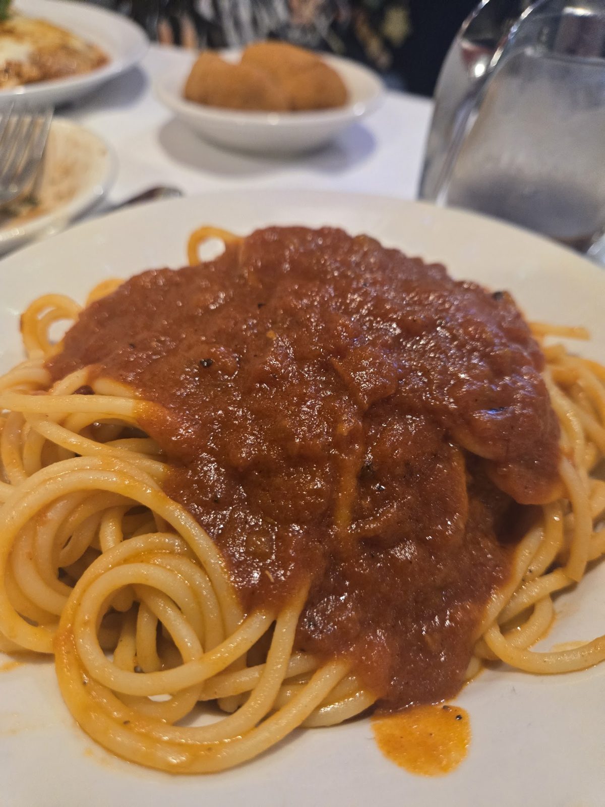 Spaghetti in red sauce